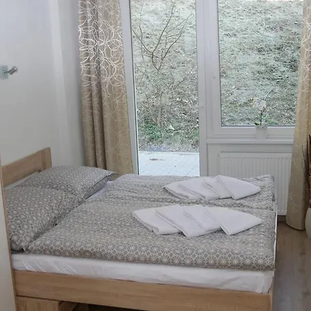 Vsemina Lägenhet Luzkovice